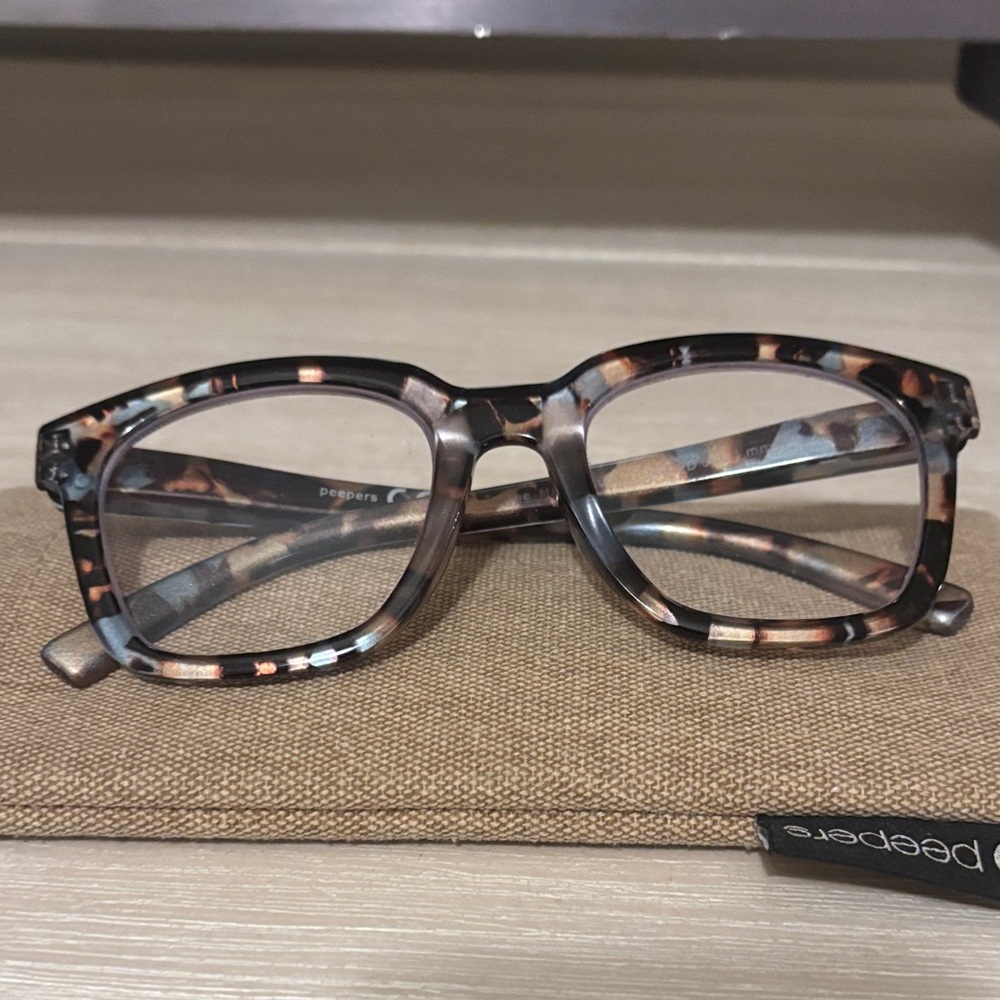 Peepers Black and Tortoise Glasses Set